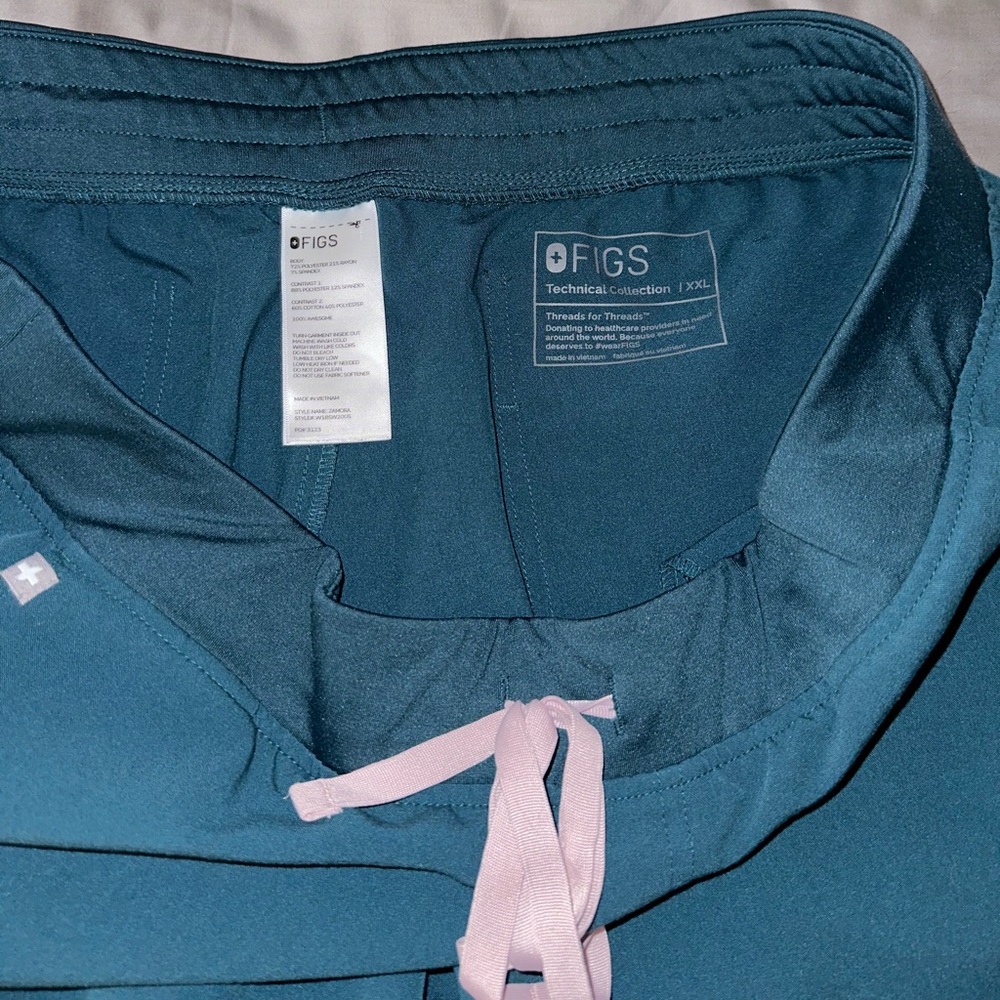 Figs Women’s Caribbean Blue Zamora Jogger Scrub Pants
